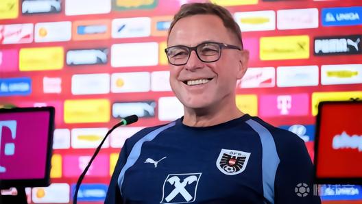 跟队记者:朗尼克会在10天内告知奥地利足协是否前往米兰